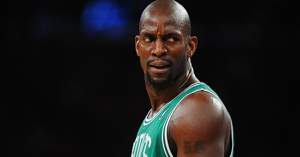 Kevin Rips Kyrie Irving For Stomping On Celtics Logo 'That's