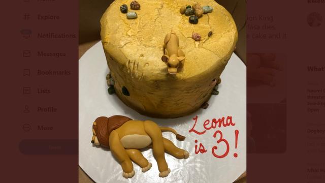 lion-king-cake.jpg 