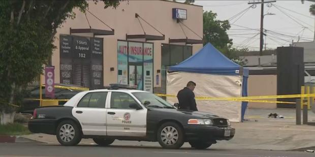 Man Killed, Second Wounded In Shooting Outside 7-Eleven In South LA 