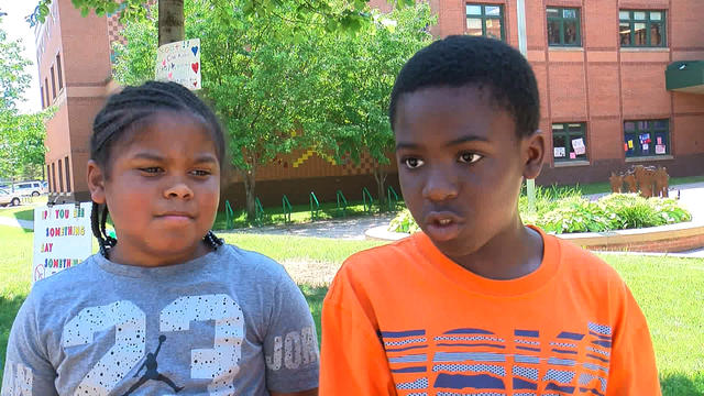 Lucy-Craft-Laney-Community-School-Students-Gun-Violence-Protest.jpg 