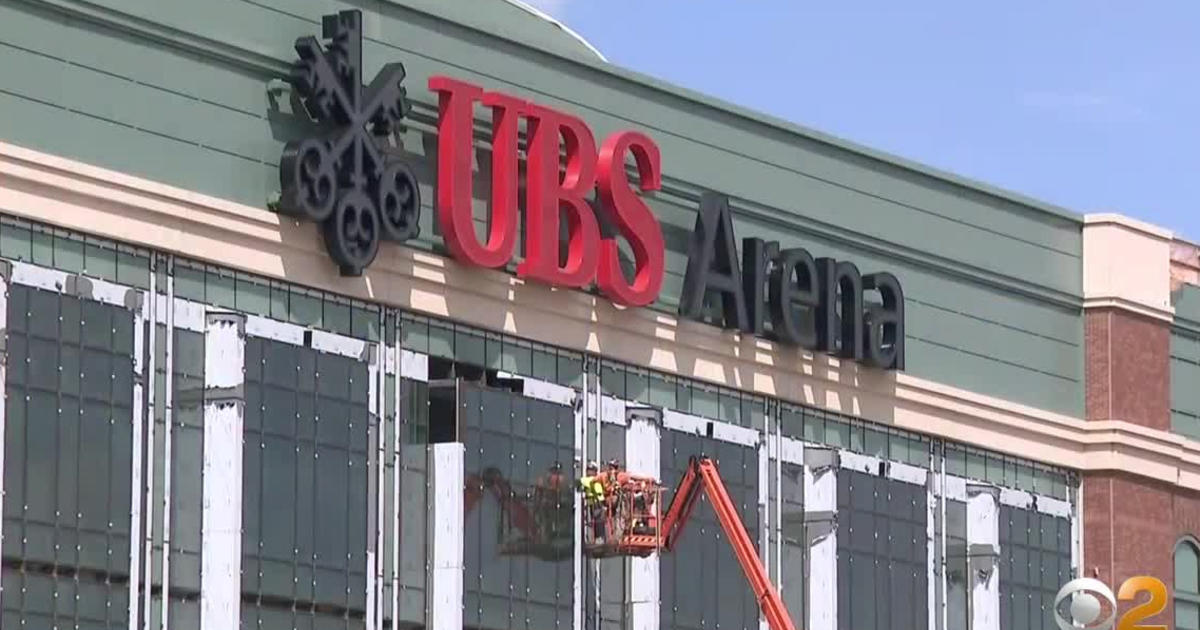 Islanders sell out season tickets for 1st year at UBS Arena