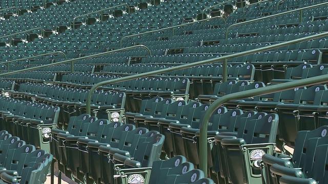 coors-field-empty-seats-3.jpg 