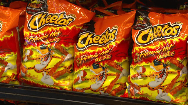 flamin-hot-cheetos-on-shelf-1280.jpg 