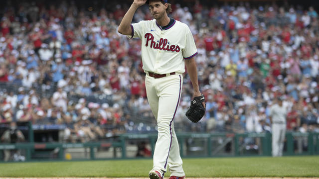 Nola lifts Phillies back over .500, beats reeling Yankees