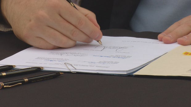 POLIS SIGNS BILLS 12VO .transfer_frame_317 (1) 