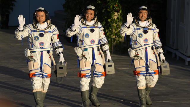 Chinese astronauts 