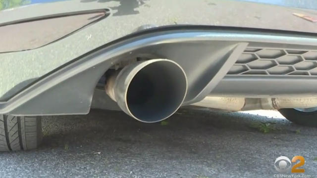 muffler.jpg 