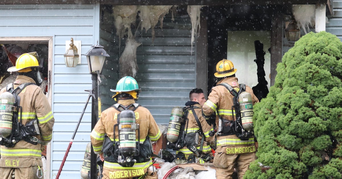 1 Displaced After Linthicum Home Catches Fire CBS Baltimore