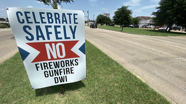 Celebrate-Safely-No-Fireworks-Gunfure-DWI-median-sign-Mesquite-TX.jpg 