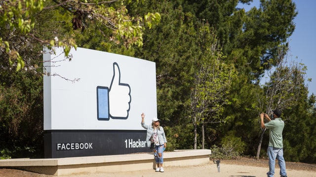 Facebook Turns Part Of Headquarters Campus Into A Vaccine Site 