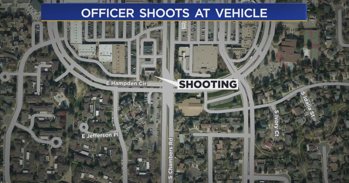 Officer Shoots At Car That Drove Towards Police In Aurora - CBS Colorado