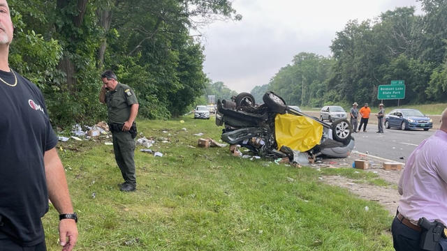 Southern-State-Parkway-crash.jpg 