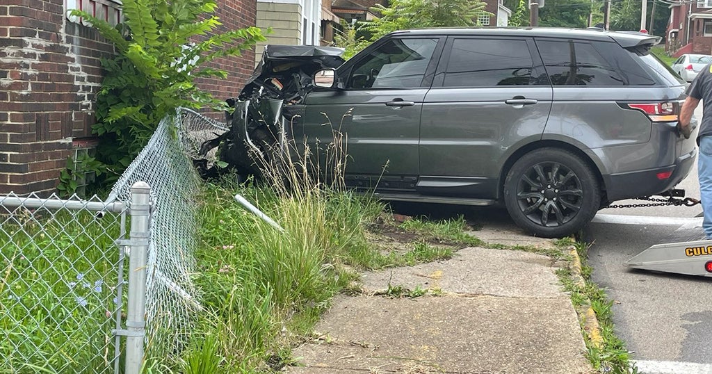 Car Crashes Into Home In Wilkinsburg - CBS Pittsburgh