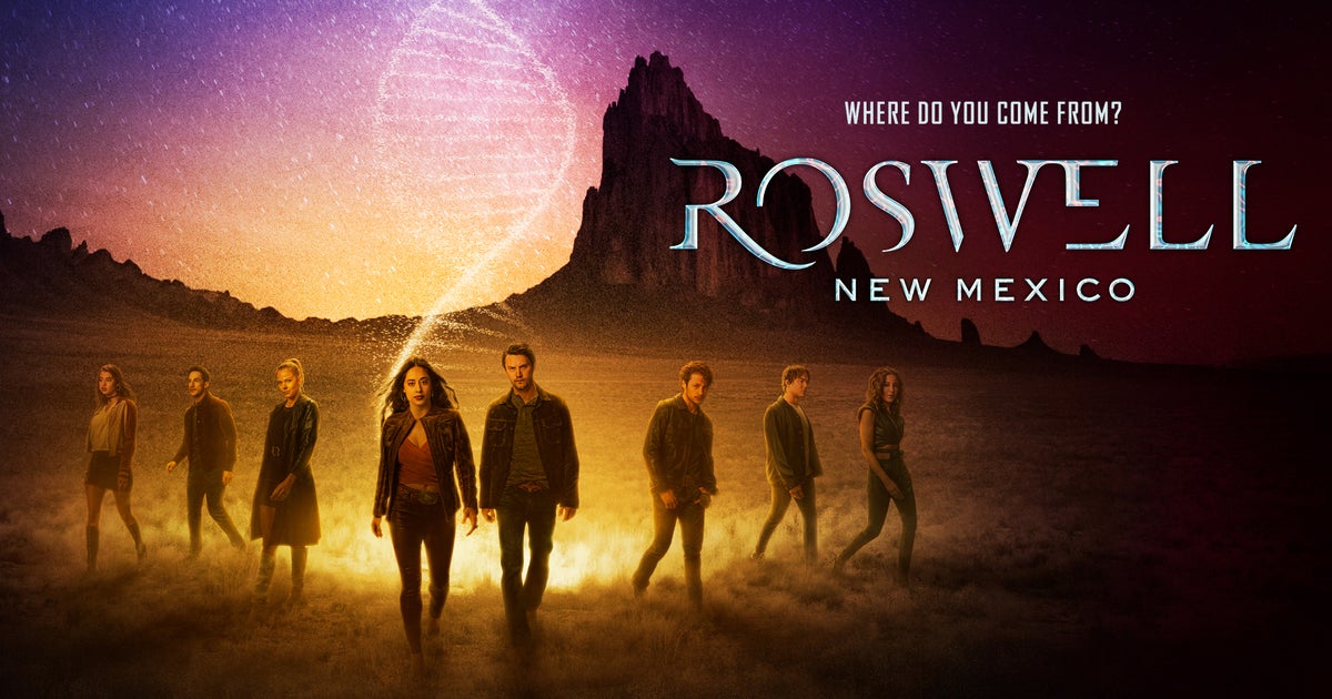  roswell new mexico cast featurette one year later cw atlanta