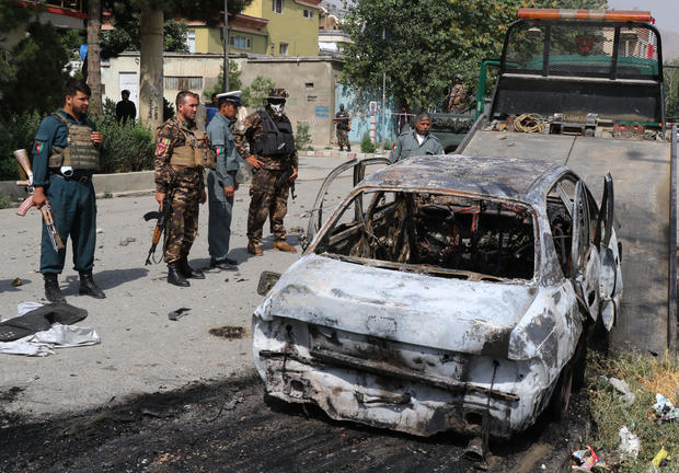 Rockets hit near the presidential palace in Kabul 
