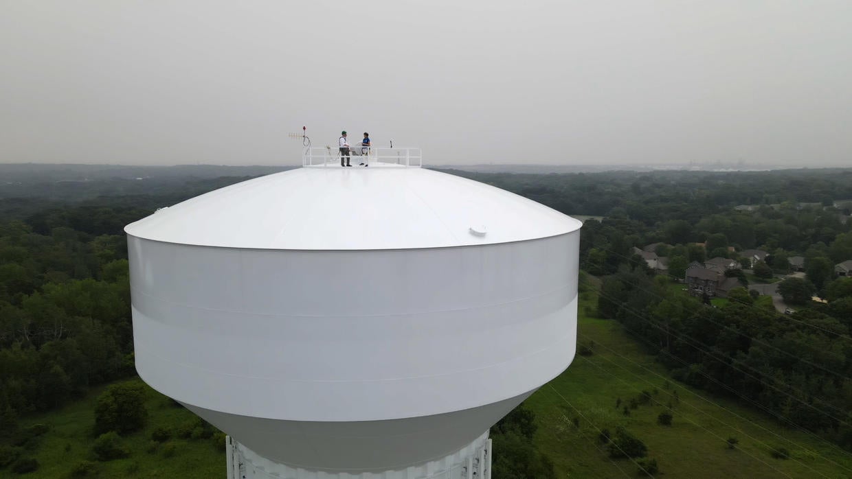 How Do Water Towers Work? - CBS Minnesota