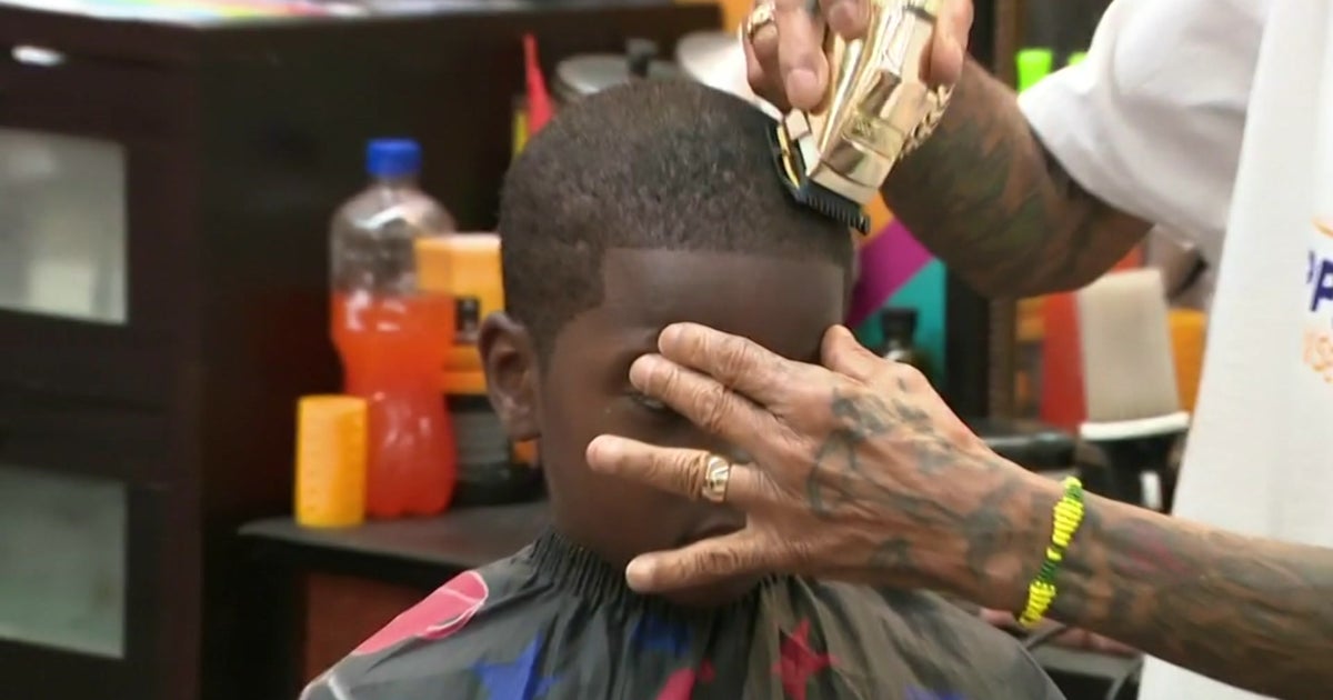 Northwest MiamiDade Students Treated To Free Haircuts CBS Miami