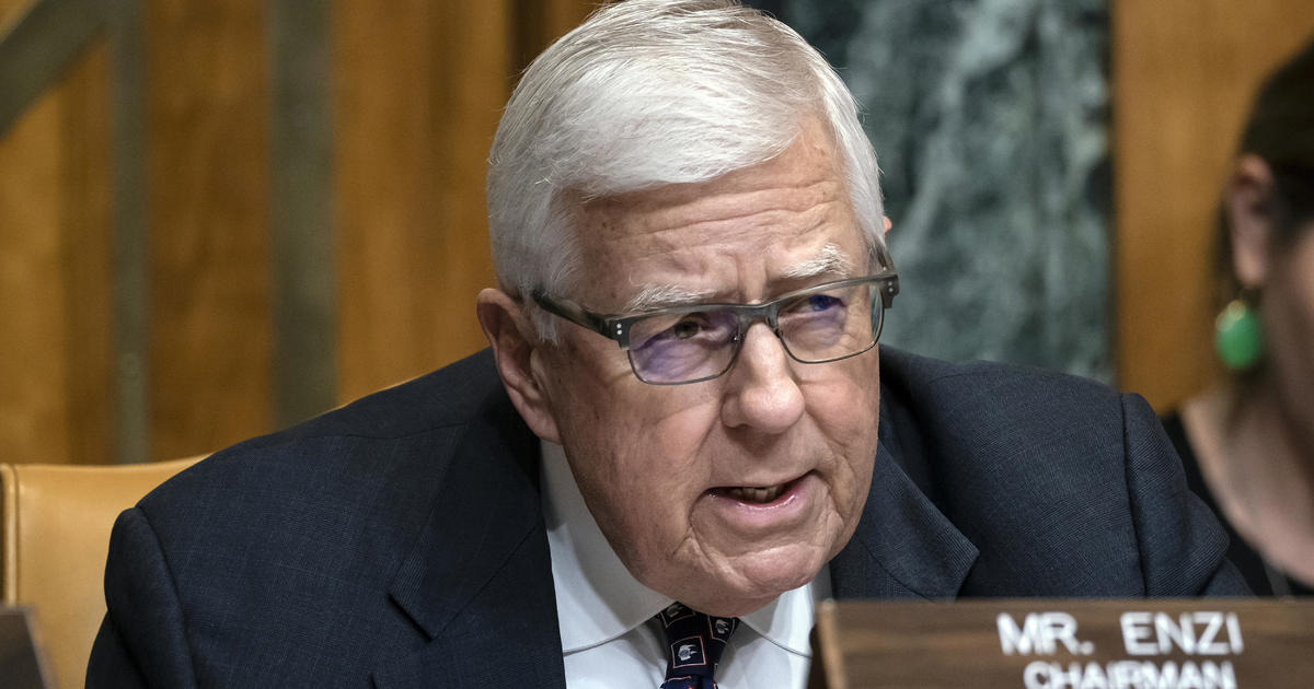 Recently Retired Senator Mike Enzi Of Wyoming Dies At 77 After Bicycle ...