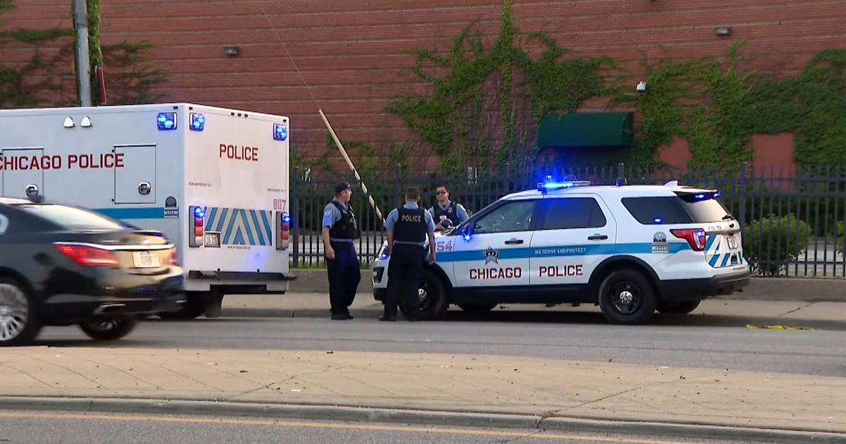 Man Found Shot Dead In Garfield Ridge Near Midway Airport - CBS Chicago