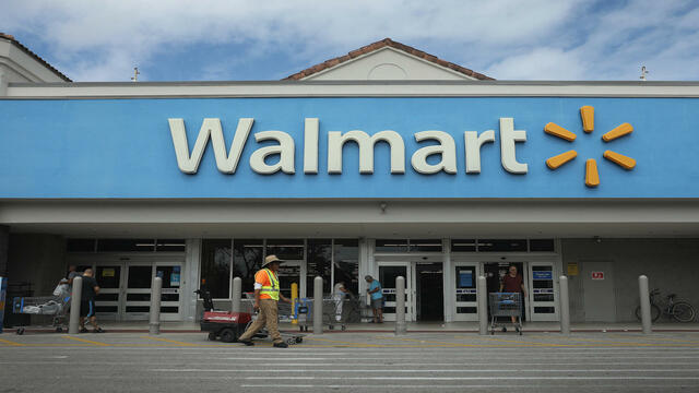 0727-en-walmart-collegetuition-761768-640x360.jpg 