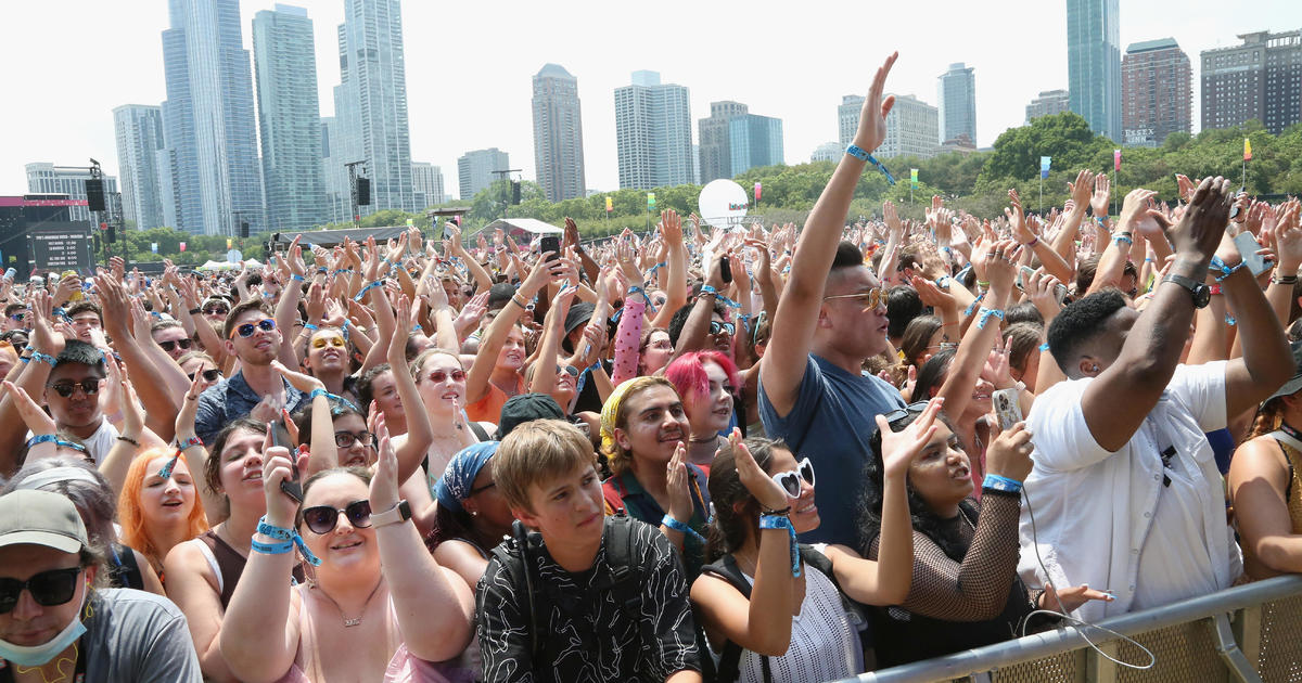 Unvaccinated People Who Went To Lolla Should Get Tested For COVID