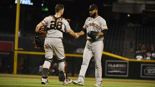 Giants go extras to win 11-8 after Diamondbacks rally