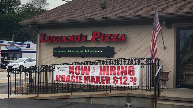 lucianos-pizza.jpg 