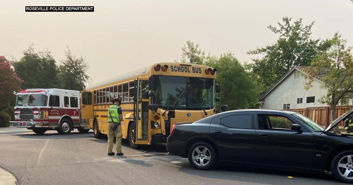 Police: No Students Hurt In Roseville School Bus Crash - CBS Sacramento