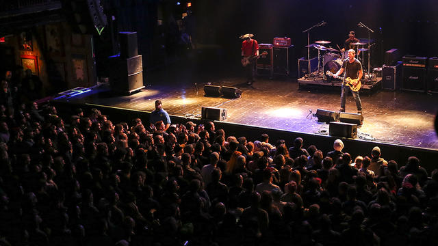 house-of-blues-concert.jpg 