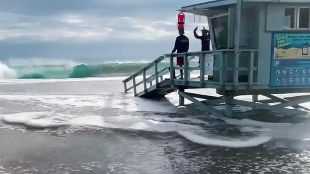 lifeguard-station-surf.jpg 