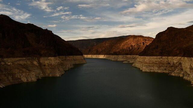 cbsn-fusion-federal-officials-declare-first-ever-water-shortage-for-colorado-river-thumbnail-774570-640x360.jpg 