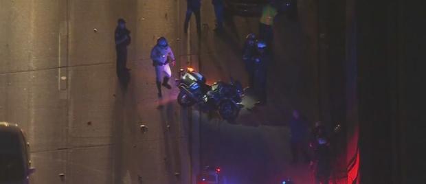 LAPD Officer Hurt In Crash On 210 Freeway In Glendora 