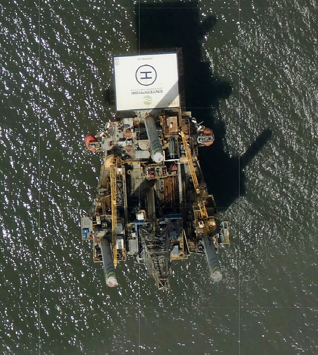 Photos show black slick in water near Gulf oil rig in wake of Hurricane ...