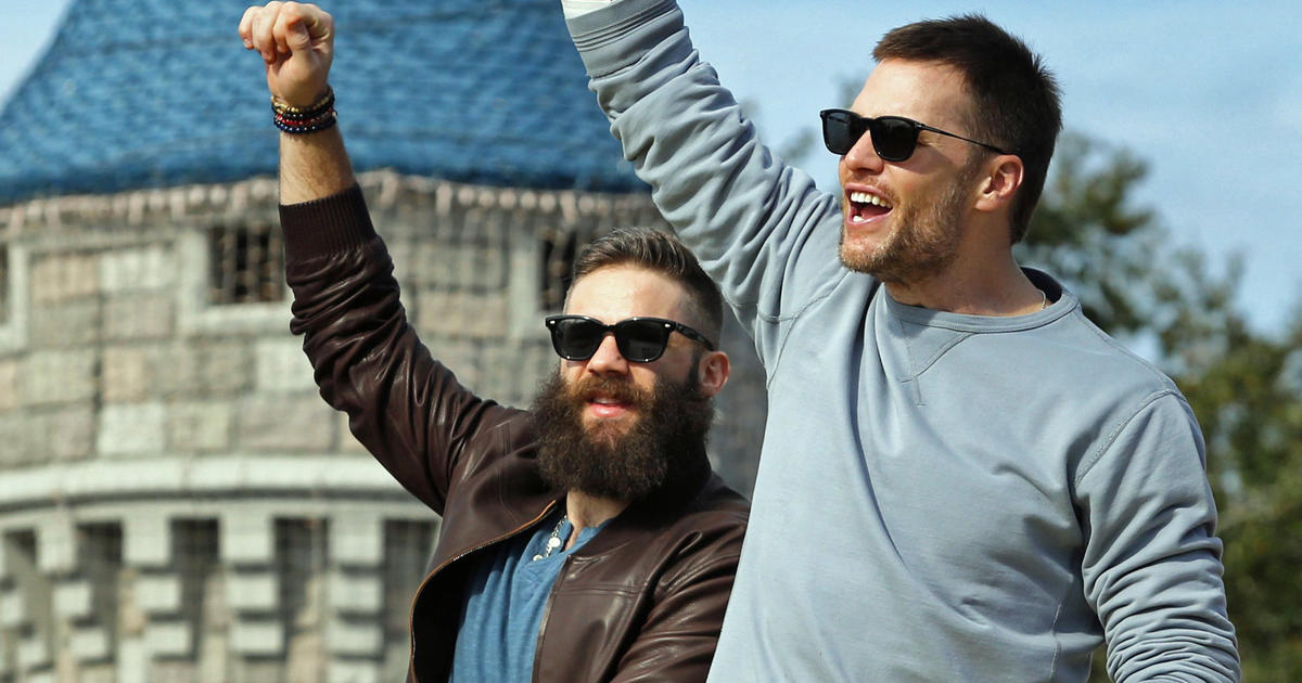 Julian Edelman Says Tom Brady Tried To Recruit Him To Buccaneers The Day He  Signed With Tampa - CBS Boston