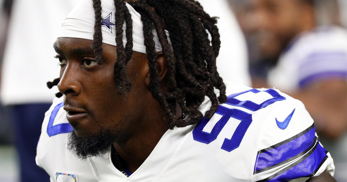 Dallas Cowboys Defensive End DeMarcus Lawrence Breaks Foot During