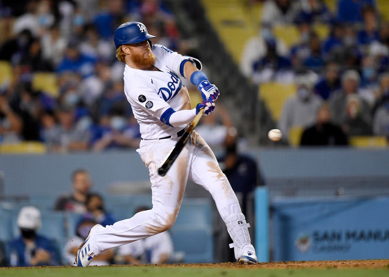 Dodgers To Honor Roberto Clemente Award Nominee Justin Turner Before ...