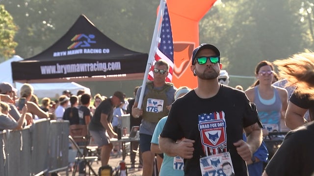 19PKG_HM_9TH-ANNUAL-BRAD-FOX-5K.transfer_frame_1458.jpg 