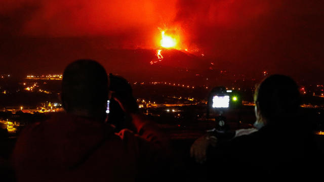 La Palma Volcano Continues To Erupt 