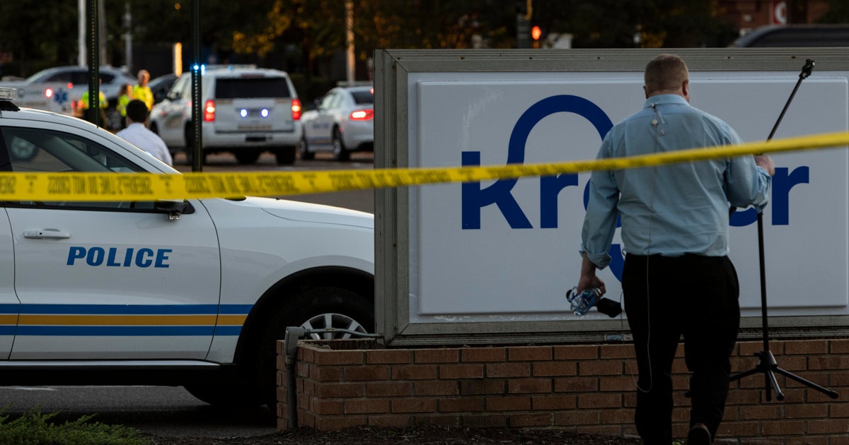 Accused gunman in Tennessee grocery store shooting was "asked to leave