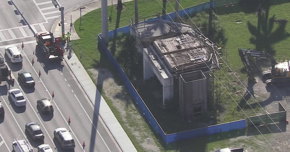 Judge allows lawsuit against designers of FIU bridge that collapsed Judge allows lawsuit against designers of FIU bridge that collapsed