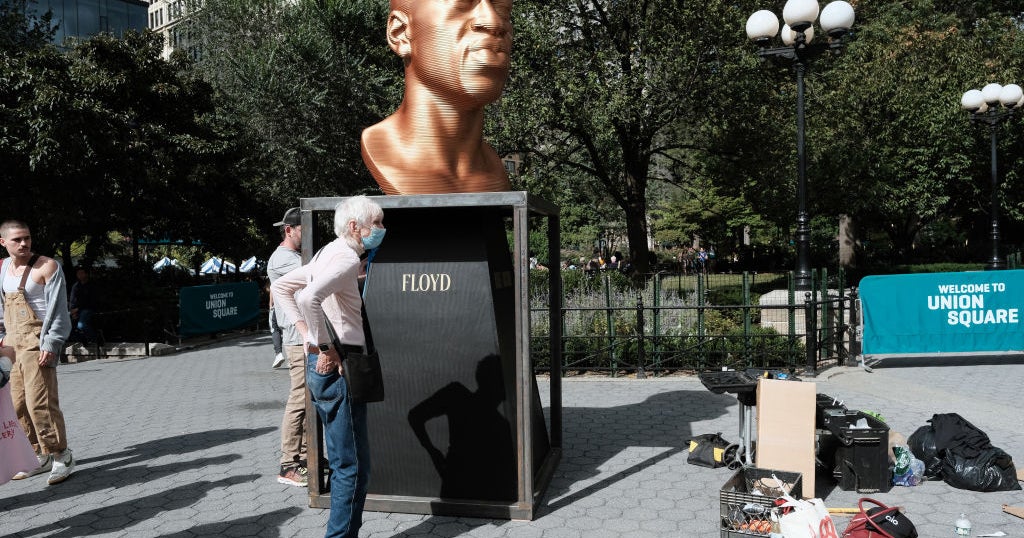 Floyd Memorial Statue In NYC Vandalized Again CBS Minnesota