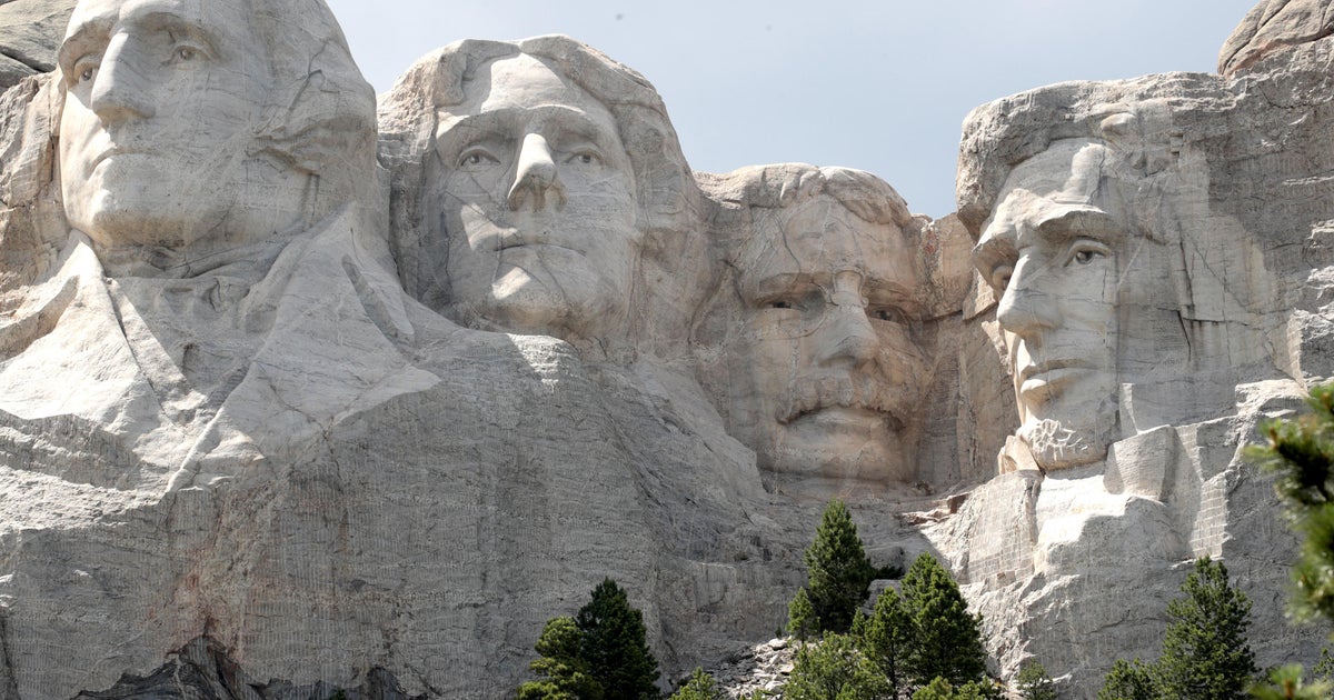 S.D. officials push for Trump statue garden near Mt. Rushmore 
