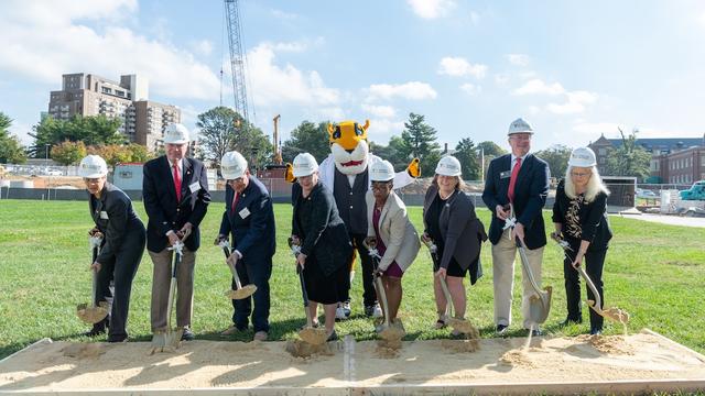 Towson-Groundbreaking.jpg 