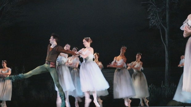 CO BALLET GISELLE PKG_frame_2600 
