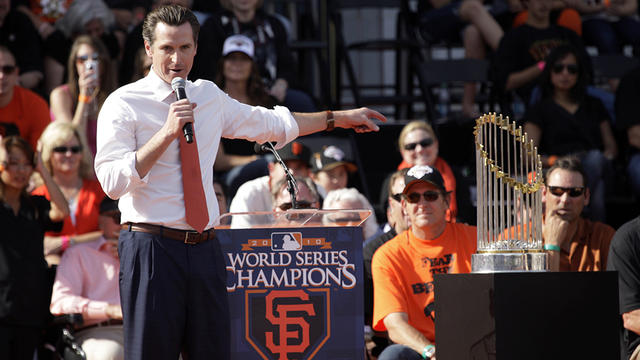 Giants vs. Dodgers NLDS is happening, and Kamala Harris has chosen her side