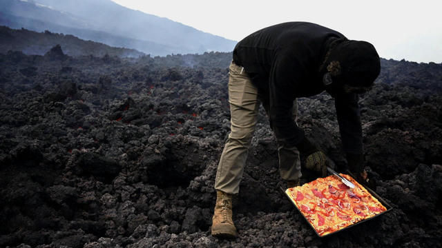 1009-cbsmornings-volcanopizza-okeefe-811435-640x360.jpg 