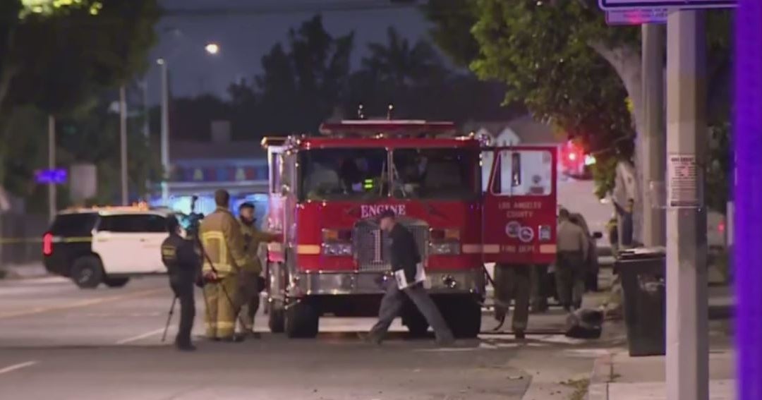'It's A Tragedy' 3 Family Members Killed, 2 Injured In South LA House Fire CBS Los Angeles