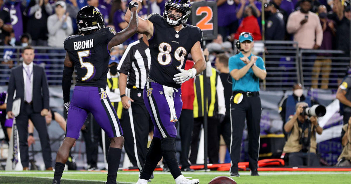 Jackson leads Ravens to OT win over Colts - The Sumter Item