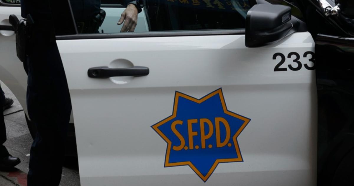 Trio of thieves brazenly raid San Francisco Walgreens in broad