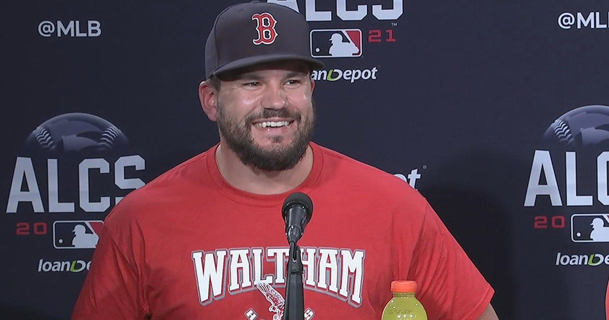 Kyle From Waltham': City Recognizes Red Sox Slugger Kyle Schwarber As  Honorary Citizen - CBS Boston